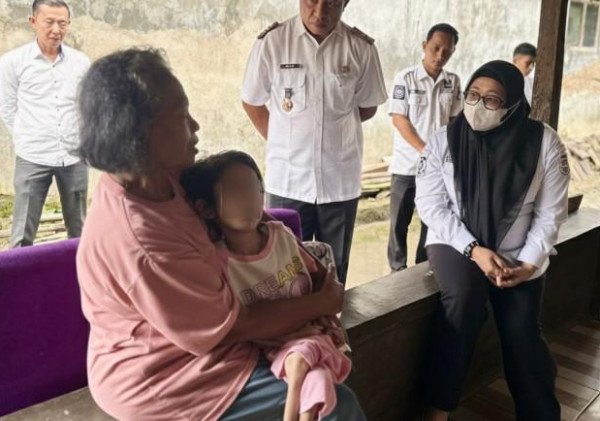 Wabup Intan Kunjungi Anak Penderita Cerebral Palsy, Pastikan Pelayanan Medis Gratis