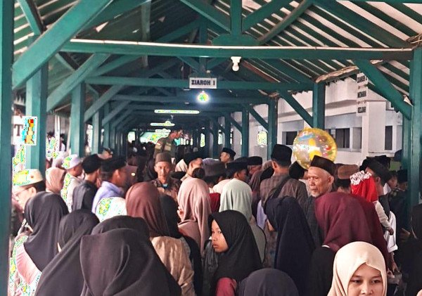 Cerita Korban, Kehilangan Dua Handphone di Penziarahan Banten Lama